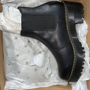 Dr. Martens Women’s Rometty Fashion Boot- NEW